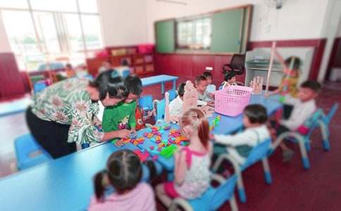 （精華）幼兒園家長(zhǎng)寄語(yǔ)15篇